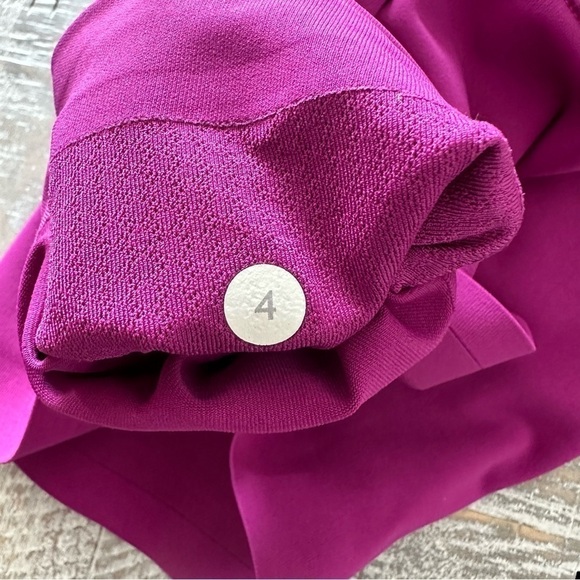 LULULEMON Hot To Street Crop Regal Plum-(Size:4) - Picture 10 of 11